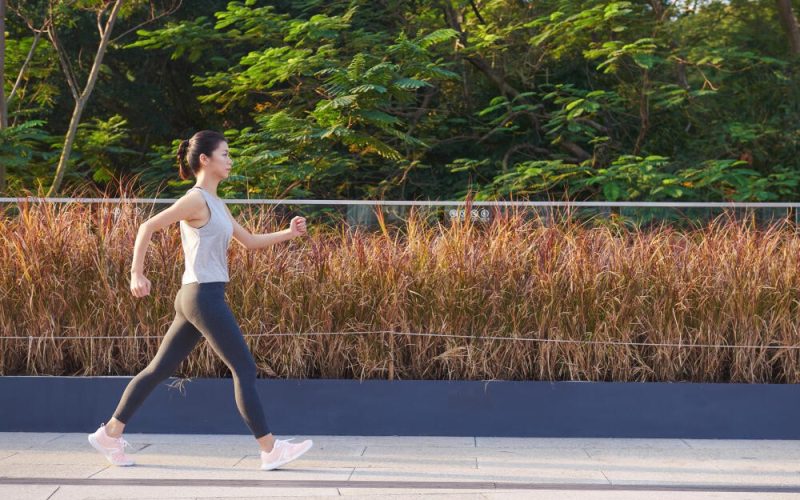 Cách đi bộ giảm cân nhanh nhất: Bí quyết đốt mỡ hiệu quả tại nhà